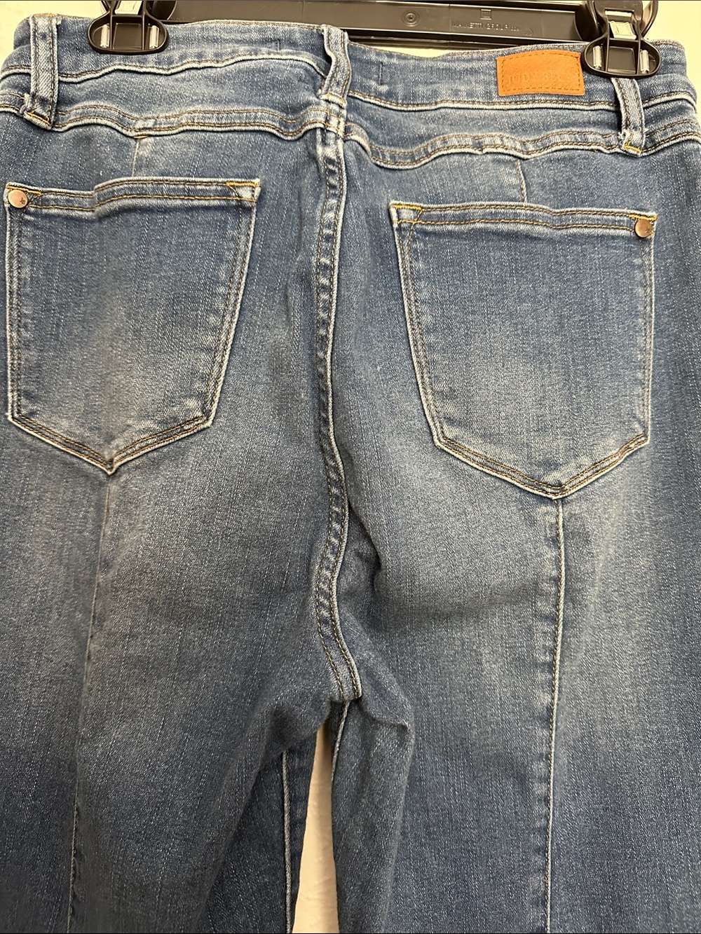 Judy Blue Medium Blue High-Rise Flare Jeans with Center Seam - Picture 6 of 8